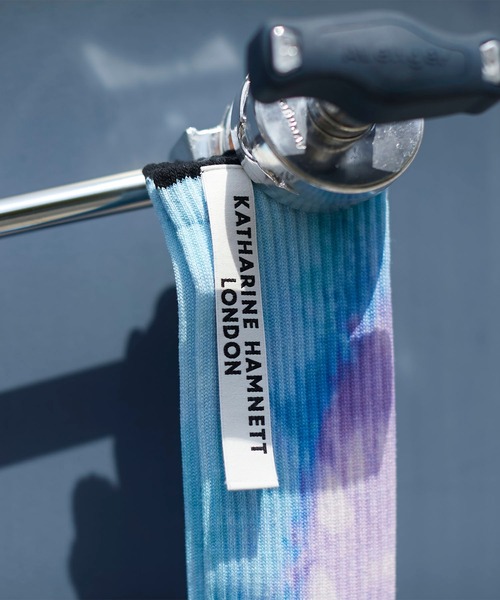 KATHARINE HAMNETT LONDON （キャサリンハムネットロンドン）の「KATHARINE HAMNETT LONDON/キャサリンハムネットロンドン Tie dye pattern socks（ソックス/靴下・メンズ・ブラック/ブルー・FREE/25-27CM）」の10枚目の写真