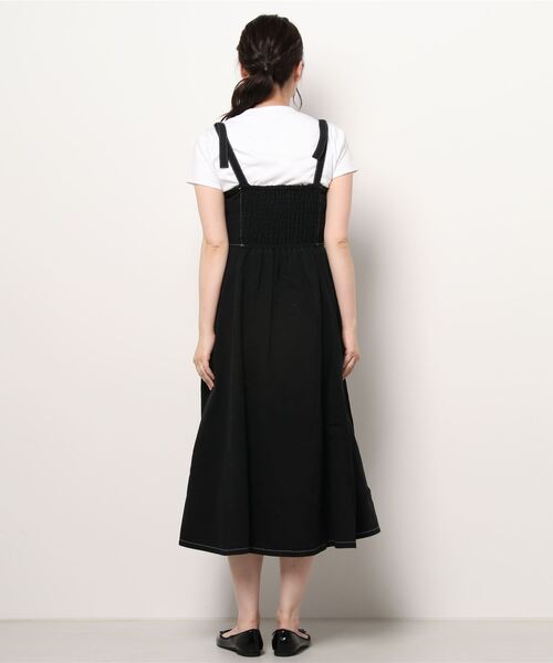 one after another NICE CLAUP（ワンアフターアナザーナイスクラップ）の「フロントカギホックジャンパースカート（ジャンパースカート・レディース・ブラック/ネイビー/アイボリー・FREE）」の5枚目の写真