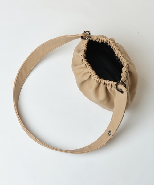 SAMO ONDOH(セイモオンド)の「【SAMO ONDOH】EGG BAG S / セイモオンド 巾着 エッグバッグ S(ショルダーバッグ・レディース・ホワイト/ブラック/ピンク/イエロー/グリーン/ベージュ/ブルー/スモーキーグリーン系・FREE)」の15枚目の写真