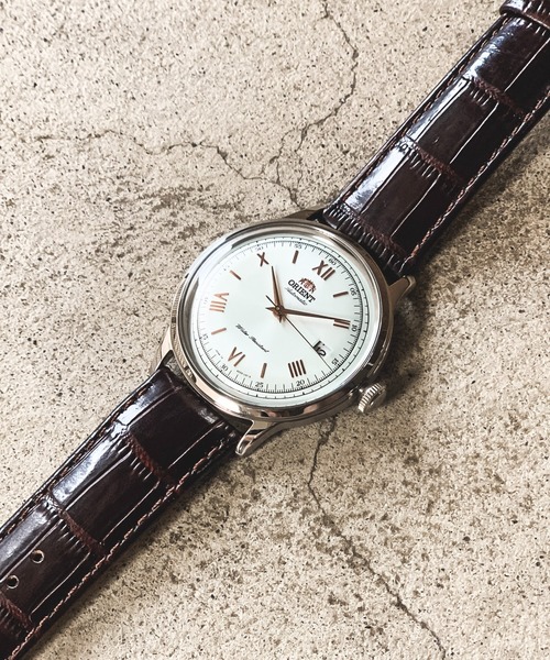 ORIENT（オリエント）の「オリエント/ORIENT オートマチック スキップ ローマレザー（アナログ腕時計・メンズ・ゴールド/シルバー・FREE）」の2枚目の写真