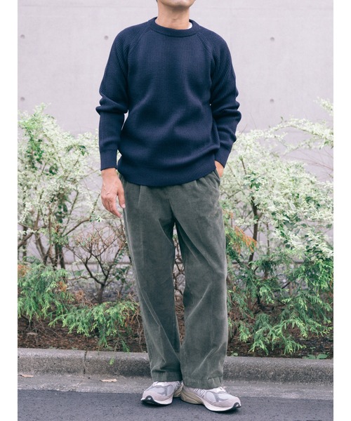 Vincent et Mireille（バンソンエミレイユ）の「「VINCENT ET MIREILLE ヴァンソン　エ ミレイユ」メンズ 8ゲージ畦ニット クルーネックセーター（ニット/セーター・メンズ・ホワイト/ブラック/ネイビー/ライム/ダークブラウン/グレー/ナチュラル/チャコールグレー/レッド/ダークグリーン・40/42/44/38）」の22枚目の写真