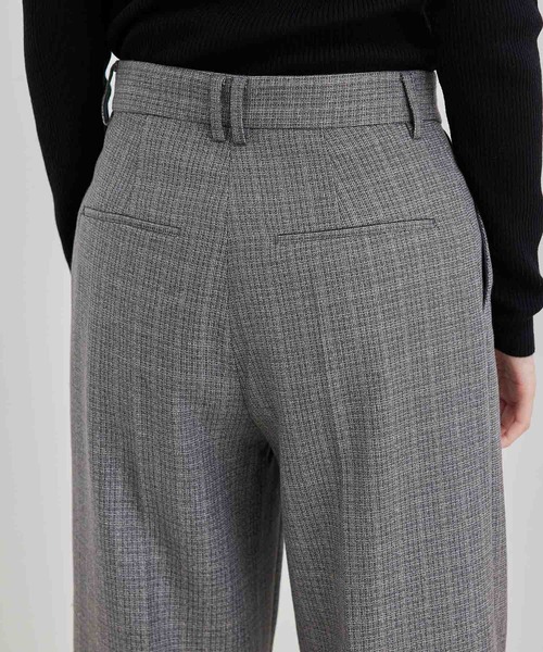 ROPE' PICNIC(ロペピクニック)の「ガンクラブチェックストレートセミワイドパンツ(その他パンツ・レディース・ブラック系その他2/グレー・36/38/40)」の14枚目の写真