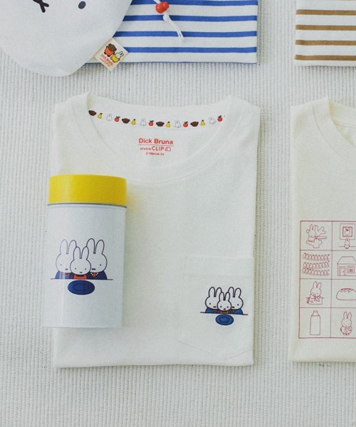 studio CLIP(スタディオクリップ)の「缶筒ケース付き刺繍ポケットTシャツ〔Dick Brunaコラボ〕(Tシャツ/カットソー・レディース・その他1/その他2/その他3・FREE)」の4枚目の写真