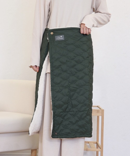 emesuelee（エメスーリー）の「フェイクファー裏ボアブランケットS（ブランケット・レディース・アイボリー/イエロー/ネイビー/ブラック/スモークピンク/ダークグレー/カーキ/ライトベージュ/A/ライトグレー/ダークベージュ/B・フリー）」の19枚目の写真