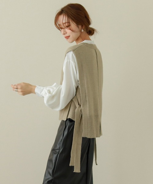 La-gemme（ラジェム）の「サイドリボンニットベスト（ベスト・レディース・ブラック/アイボリー/ベージュ/ブラウン・フリー）」の6枚目の写真