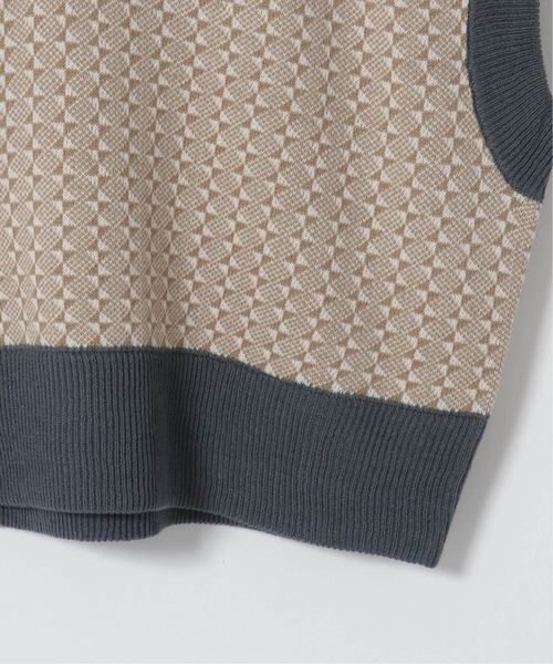 notch.（ノッチ）の「レトロ柄ニットベスト（ベスト・レディース・ブラック/ベージュ/ネイビー・M）」の7枚目の写真