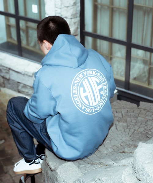 HUF（ハフ）の「REGIONAL PUFF HOODIE / HUF プリント フード