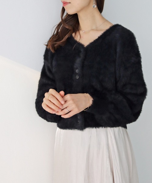 cheriella（シェリエラ）の「【cheriella】フェザーモールニットカーディガン（カーディガン/ボレロ・レディース・ホワイト/ブラック/ブラウン/ピンク・M）」の3枚目の写真