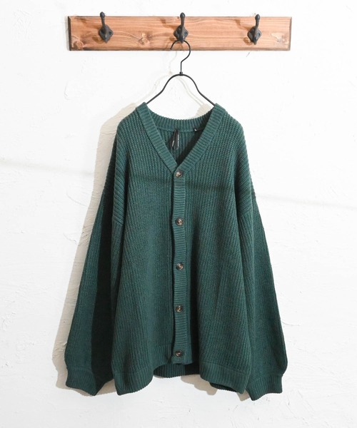 Anytime Songs（エニータイムソングス）の「アクリルバルキーニット 畔バルーンスリーブ カーディガン（カーディガン/ボレロ・メンズ・オフホワイト/サックスブルー/モカ/チャコール/グリーン/マスタード/ブラック・MEDIUM/LARGE）」の6枚目の写真