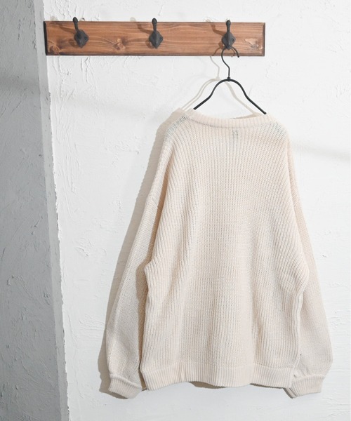 Anytime Songs（エニータイムソングス）の「アクリルバルキーニット 畔バルーンスリーブ カーディガン（カーディガン/ボレロ・メンズ・オフホワイト/サックスブルー/モカ/チャコール/グリーン/マスタード/ブラック・MEDIUM/LARGE）」の14枚目の写真