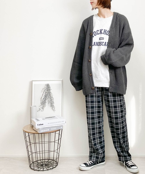 Anytime Songs（エニータイムソングス）の「アクリルバルキーニット 畔バルーンスリーブ カーディガン（カーディガン/ボレロ・メンズ・オフホワイト/サックスブルー/モカ/チャコール/グリーン/マスタード/ブラック・MEDIUM/LARGE）」の21枚目の写真