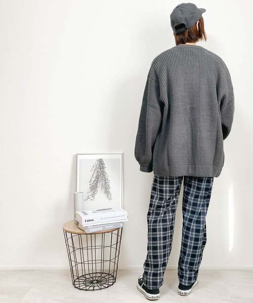 Anytime Songs（エニータイムソングス）の「アクリルバルキーニット 畔バルーンスリーブ カーディガン（カーディガン/ボレロ・メンズ・オフホワイト/サックスブルー/モカ/チャコール/グリーン/マスタード/ブラック・MEDIUM/LARGE）」の19枚目の写真