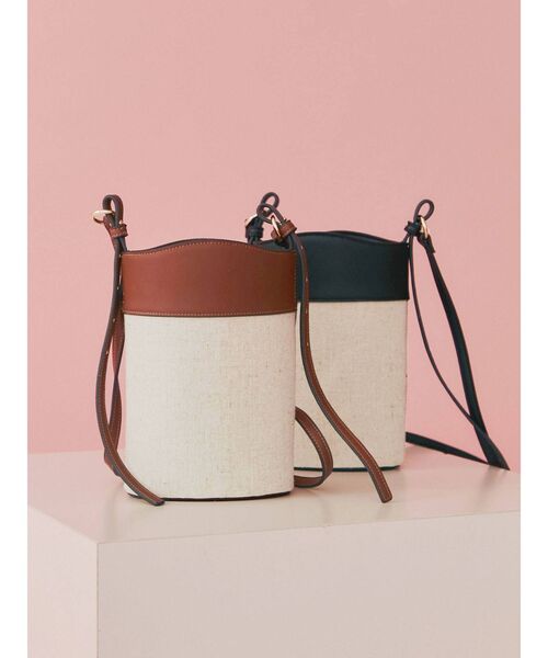 Ungrid（アングリッド）の「フェイクレザーコンビショルダーバッグ（ショルダーバッグ・レディース・ブラック/ブラウン・FREE）」の5枚目の写真