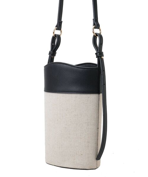 Ungrid（アングリッド）の「フェイクレザーコンビショルダーバッグ（ショルダーバッグ・レディース・ブラック/ブラウン・FREE）」の12枚目の写真