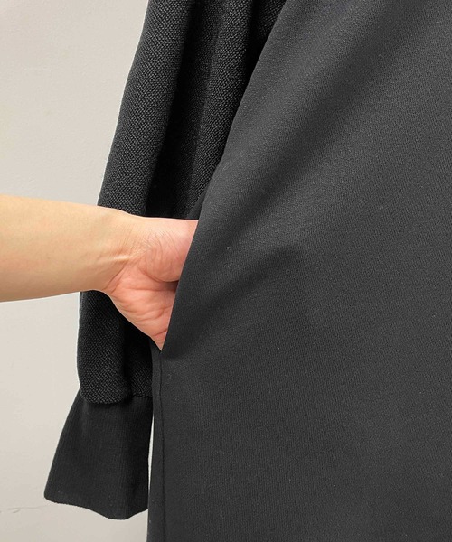 HERENCIA(ヘレンチア)の「袖シャーリングカットワンピース(ワンピース・レディース・ブラック・M)」の15枚目の写真