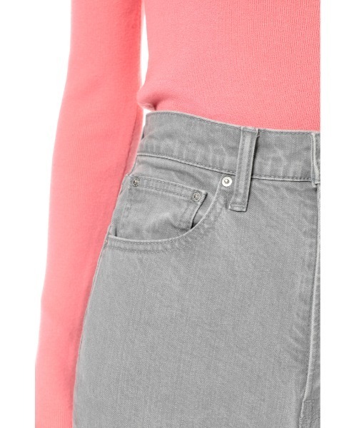 SLY（スライ）の「JERRY HW FLARE PT-E ハイウエストフレア デニムパンツ（デニムパンツ・レディース・グレー・23inch/24inch/25inch/26inch）」の8枚目の写真