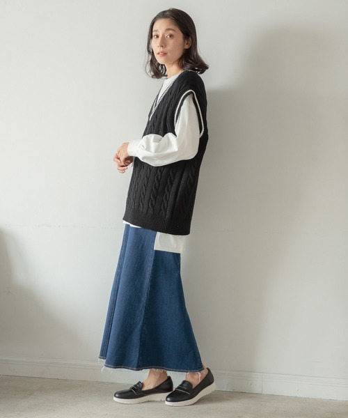 LEPSIM（レプシィム）の「5ゲージアソートケーブルベスト　258172（ベスト・レディース・アイボリー/ベージュ/ブラック・FREE）」の5枚目の写真