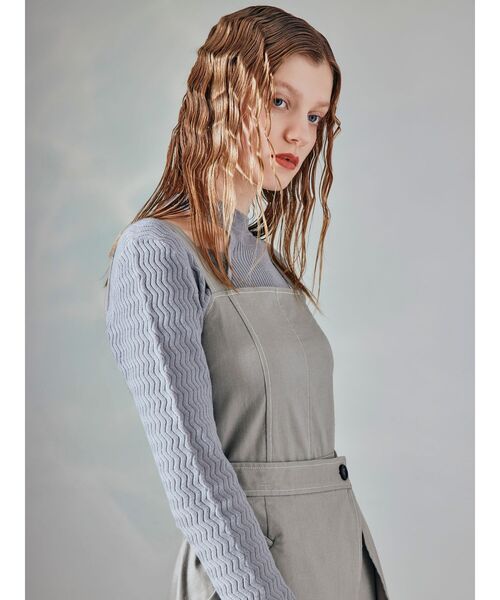 MURUA（ムルーア）の「レイヤードショルダーカットニット（ニット/セーター・レディース・ブラック/ベージュ/ライトブルー/アイボリー・FREE）」の5枚目の写真