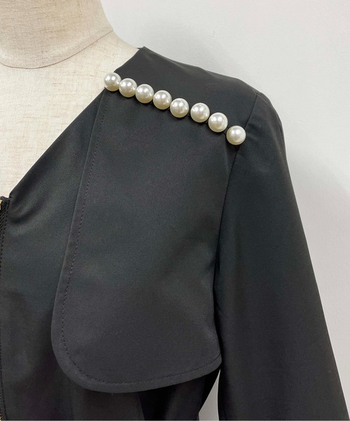 PICCIN(ピッチン)の「パール付きフロントジップコート(ノーカラーコート・レディース・ブラック/ベージュ・M)」の21枚目の写真