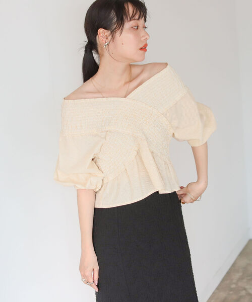 BeAMS DOT（ビームスドット）の「【WEB限定】BeAMS DOT/ オフショル ストライプブラウス（シャツ/ブラウス・レディース・ブラック/オレンジ/パープル系その他5・FREE）」の7枚目の写真