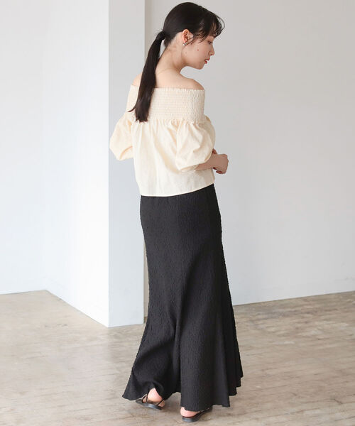 BeAMS DOT（ビームスドット）の「【WEB限定】BeAMS DOT/ オフショル ストライプブラウス（シャツ/ブラウス・レディース・ブラック/オレンジ/パープル系その他5・FREE）」の9枚目の写真