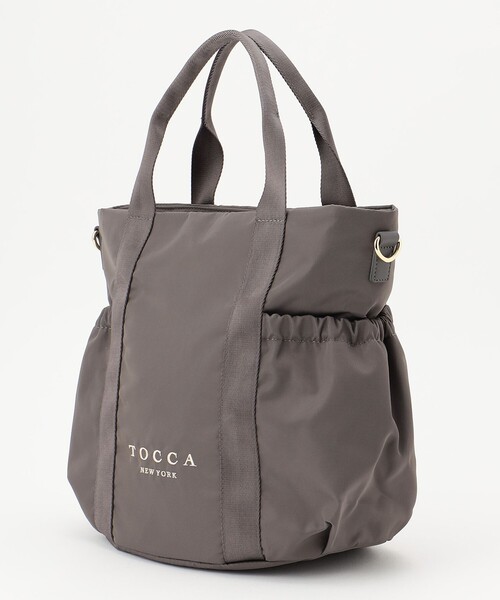 TOCCA(トッカ)の「SANA SIDEPOCKET TOTE トートバッグ(トートバッグ・レディース・ブラック系/ベージュ系/ライトベージュ/ネイビー系/ブラウン系・F)」の15枚目の写真