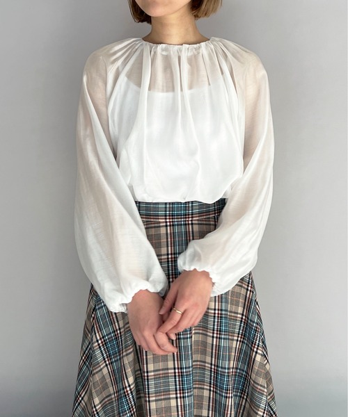 PICCIN(ピッチン)の「ボリュームスリーブリボンブラウス(シャツ/ブラウス・レディース・ホワイト/ブラック/ベージュ・M)」の4枚目の写真