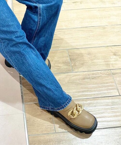 ESPERANZA(エスペランサ)の「ボールドチェーン2WAYスリッポンローファー(パンプス・レディース・ブラック/ベージュ・LL/S/M/L)」の11枚目の写真