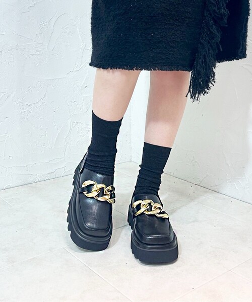 ESPERANZA(エスペランサ)の「ボールドチェーン2WAYスリッポンローファー(パンプス・レディース・ブラック/ベージュ・LL/S/M/L)」の14枚目の写真