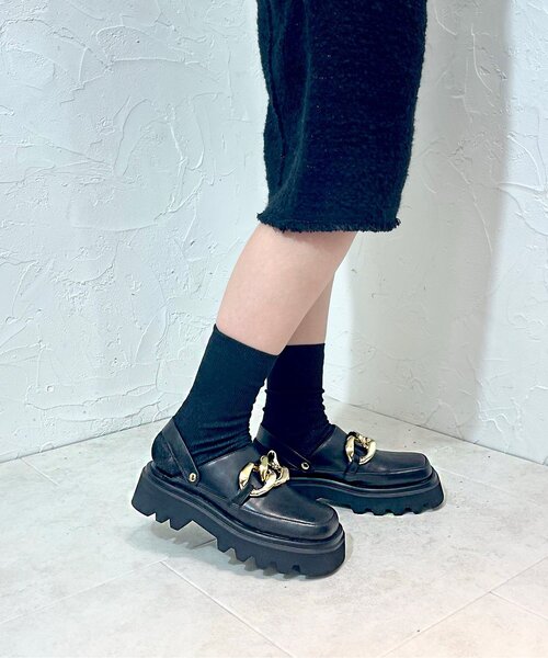 ESPERANZA(エスペランサ)の「ボールドチェーン2WAYスリッポンローファー(パンプス・レディース・ブラック/ベージュ・LL/S/M/L)」の15枚目の写真