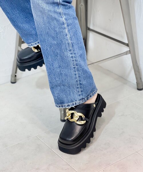ESPERANZA(エスペランサ)の「ボールドチェーン2WAYスリッポンローファー(パンプス・レディース・ブラック/ベージュ・LL/S/M/L)」の16枚目の写真