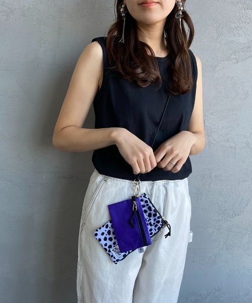 Drifter（ドリフター）の「[Drifter/ドリフター] コンパクトマルチポーチ（ショルダーバッグ・レディース・ブラック/ブルー/タン/ホワイト系その他/レオパード/ゼブラ・ONE SIZE）」の2枚目の写真