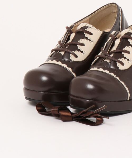 BODYLINE（ボディライン）の「リボン付きチャンキーヒールアップパンプス（パンプス・レディース・ホワイト/ブラウン/レッド/ブラック×ホワイト/ブラック×ブラック・S/M/L）」の12枚目の写真