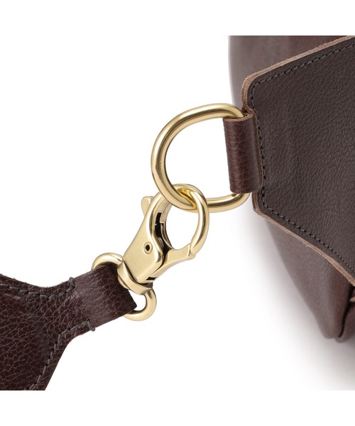 IL BISONTE(イルビゾンテ)の「IL BISONTE / ORIGINAL LEATHER / バムバッグ(ボディバッグ/ウエストポーチ・レディース・ブラック/ダークブラウン/ナチュラル/グレー/ライトブラウン・FREE)」の11枚目の写真