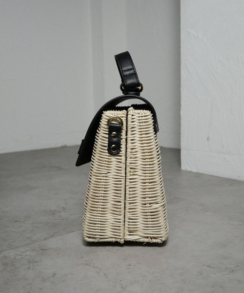 CURI BISCUI（キュリ　ビスキュイ）の「【CURIBISCUI】ラタン素材 ショルダー付きカゴバッグ（ハンドバッグ・レディース・オフホワイト/ブラック×ベージュ/ダークブラウン・FREE）」の21枚目の写真