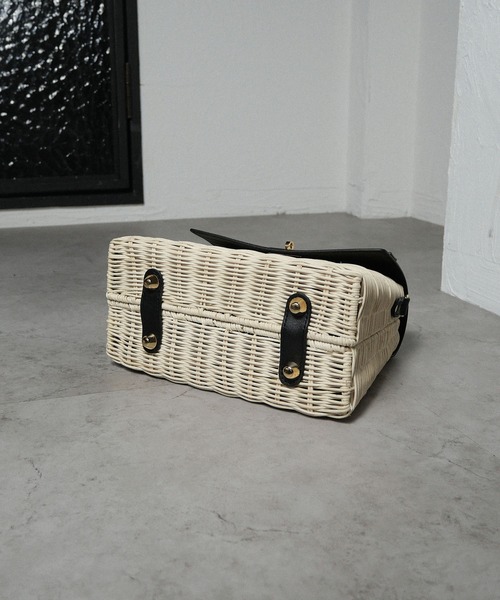 CURI BISCUI（キュリ　ビスキュイ）の「【CURIBISCUI】ラタン素材 ショルダー付きカゴバッグ（ハンドバッグ・レディース・オフホワイト/ブラック×ベージュ/ダークブラウン・FREE）」の18枚目の写真