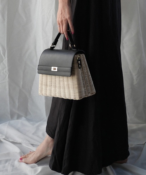CURI BISCUI（キュリ　ビスキュイ）の「【CURIBISCUI】ラタン素材 ショルダー付きカゴバッグ（ハンドバッグ・レディース・オフホワイト/ブラック×ベージュ/ダークブラウン・FREE）」の15枚目の写真