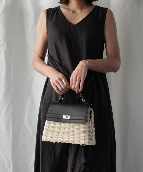 CURI BISCUI（キュリ　ビスキュイ）の「【CURIBISCUI】ラタン素材 ショルダー付きカゴバッグ（ハンドバッグ・レディース・オフホワイト/ブラック×ベージュ/ダークブラウン・FREE）」の11枚目の写真