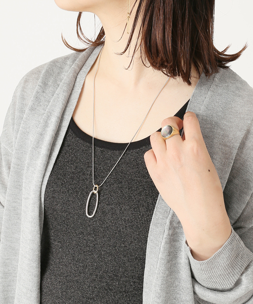 Simplicite(サンプリシテ)の「ダブルリングロングネックレス(ネックレス・レディース・シルバー/ゴールド・FREE)」の4枚目の写真