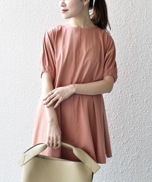 SHIPS(シップス)の「【ZOZO限定】〈洗濯機可能〉オーガニックコットンダーツスリーブチュニック◆(Tシャツ/カットソー・レディース・チャコールグレー/ブラック/パープル/オフホワイト/オレンジ/ライトオリーブ・ONE SIZE)」の6枚目の写真