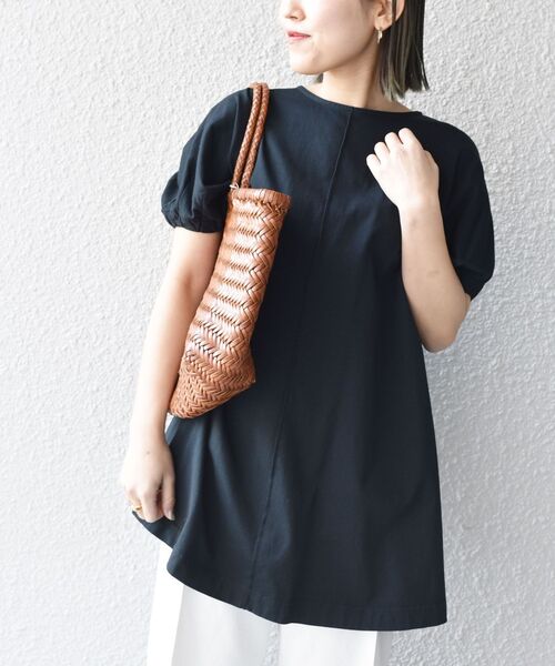 SHIPS(シップス)の「【ZOZO限定】〈洗濯機可能〉オーガニックコットンダーツスリーブチュニック◆(Tシャツ/カットソー・レディース・チャコールグレー/ブラック/パープル/オフホワイト/オレンジ/ライトオリーブ・ONE SIZE)」の3枚目の写真