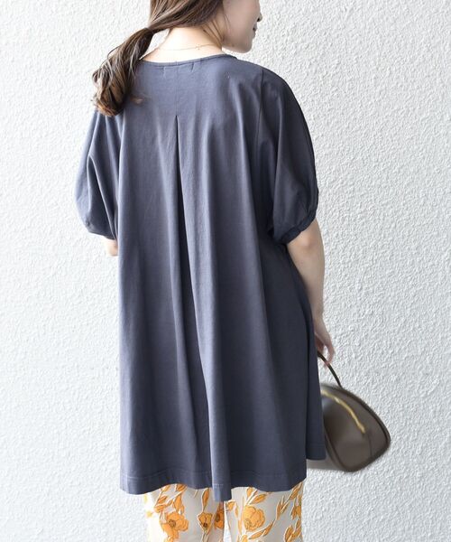 SHIPS(シップス)の「【ZOZO限定】〈洗濯機可能〉オーガニックコットンダーツスリーブチュニック◆(Tシャツ/カットソー・レディース・チャコールグレー/ブラック/パープル/オフホワイト/オレンジ/ライトオリーブ・ONE SIZE)」の15枚目の写真