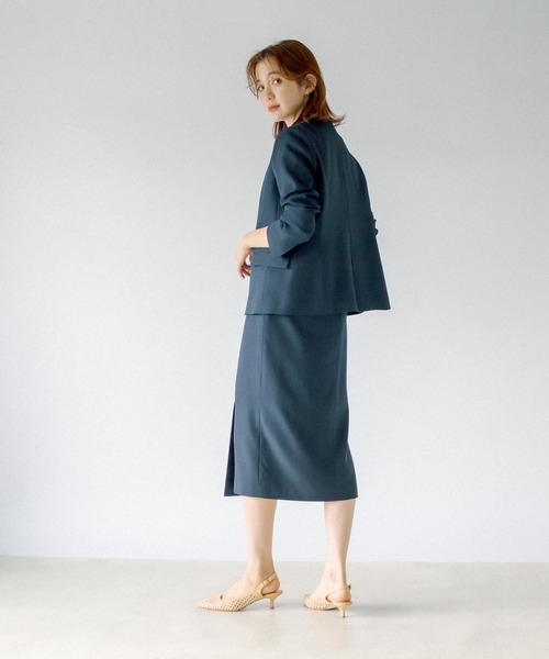 RIVE DROITE（リヴドロワ）の「セットアップ可能/ソフトストレッチVネックジャケット（テーラードジャケット・レディース・ベージュ/ネイビー・38/36）」の4枚目の写真