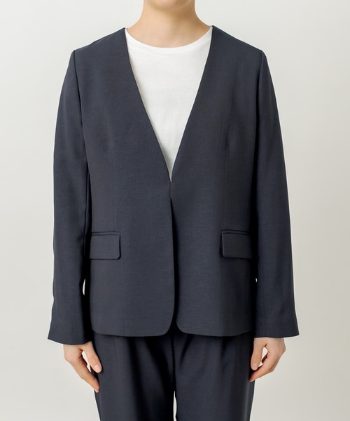 RIVE DROITE（リヴドロワ）の「セットアップ可能/ソフトストレッチVネックジャケット（テーラードジャケット・レディース・ベージュ/ネイビー・38/36）」の5枚目の写真