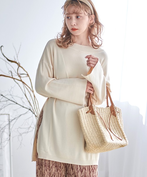 Dita（ディータ）の「レーヨンナイロンニットチュニック（ベルト付き）（Tシャツ/カットソー・レディース・ブラック/アイボリー/グレイッシュブルー/テラコッタ・M/L）」の5枚目の写真