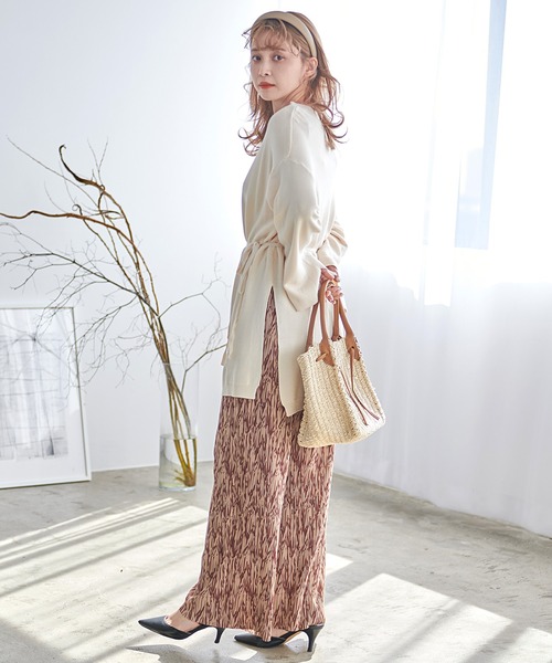 Dita（ディータ）の「レーヨンナイロンニットチュニック（ベルト付き）（Tシャツ/カットソー・レディース・ブラック/アイボリー/グレイッシュブルー/テラコッタ・M/L）」の10枚目の写真