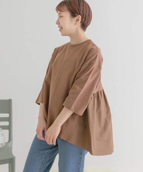 ITEMS URBANRESEARCH(アイテムズ アーバンリサーチ)の「バックギャザーTシャツ(Tシャツ/カットソー・レディース・オフホワイト/グレー系その他/ブラック/ブラウン/チャコールグレー・FREE)」の22枚目の写真