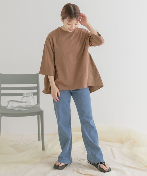 ITEMS URBANRESEARCH(アイテムズ アーバンリサーチ)の「バックギャザーTシャツ(Tシャツ/カットソー・レディース・オフホワイト/グレー系その他/ブラック/ブラウン/チャコールグレー・FREE)」の17枚目の写真