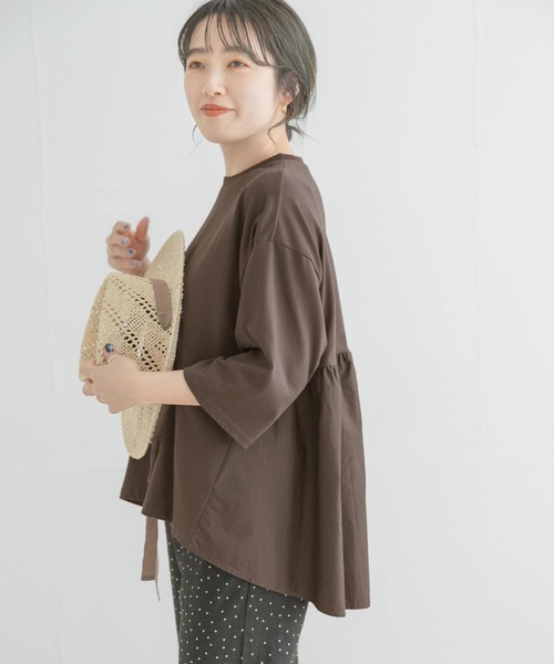 ITEMS URBANRESEARCH(アイテムズ アーバンリサーチ)の「バックギャザーTシャツ(Tシャツ/カットソー・レディース・オフホワイト/グレー系その他/ブラック/ブラウン/チャコールグレー・FREE)」の12枚目の写真