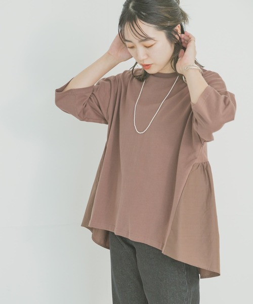 ITEMS URBANRESEARCH(アイテムズ アーバンリサーチ)の「バックギャザーTシャツ(Tシャツ/カットソー・レディース・オフホワイト/グレー系その他/ブラック/ブラウン/チャコールグレー・FREE)」の5枚目の写真